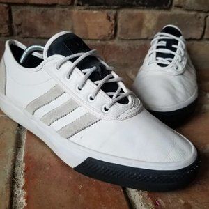 adidas Men's Adi-Ease Classified White-Black Skateboarding Sneaker 9.5 F37846